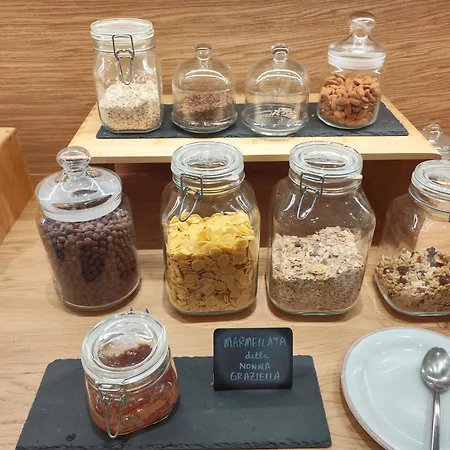 卡林费尔诺酒店 3*