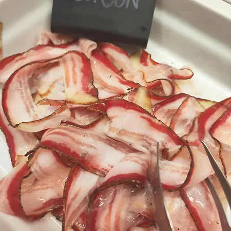 Отель Calinferno 3*